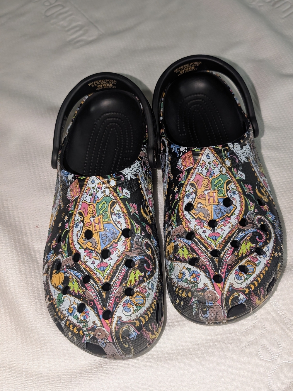 Crocs Vera Bradley Harry Potter Black Patterned Clog Women's 12 / Mens 10